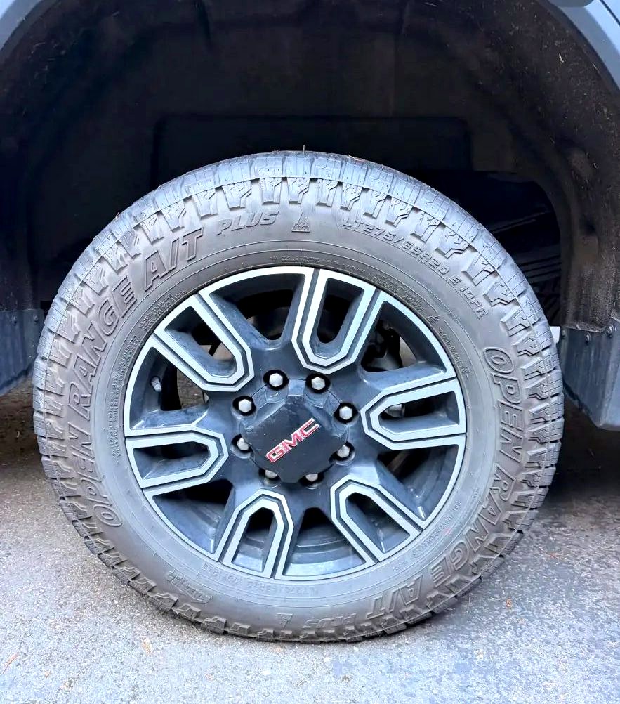 Before: Wheel & tire, GMC Sierra AT4 HD