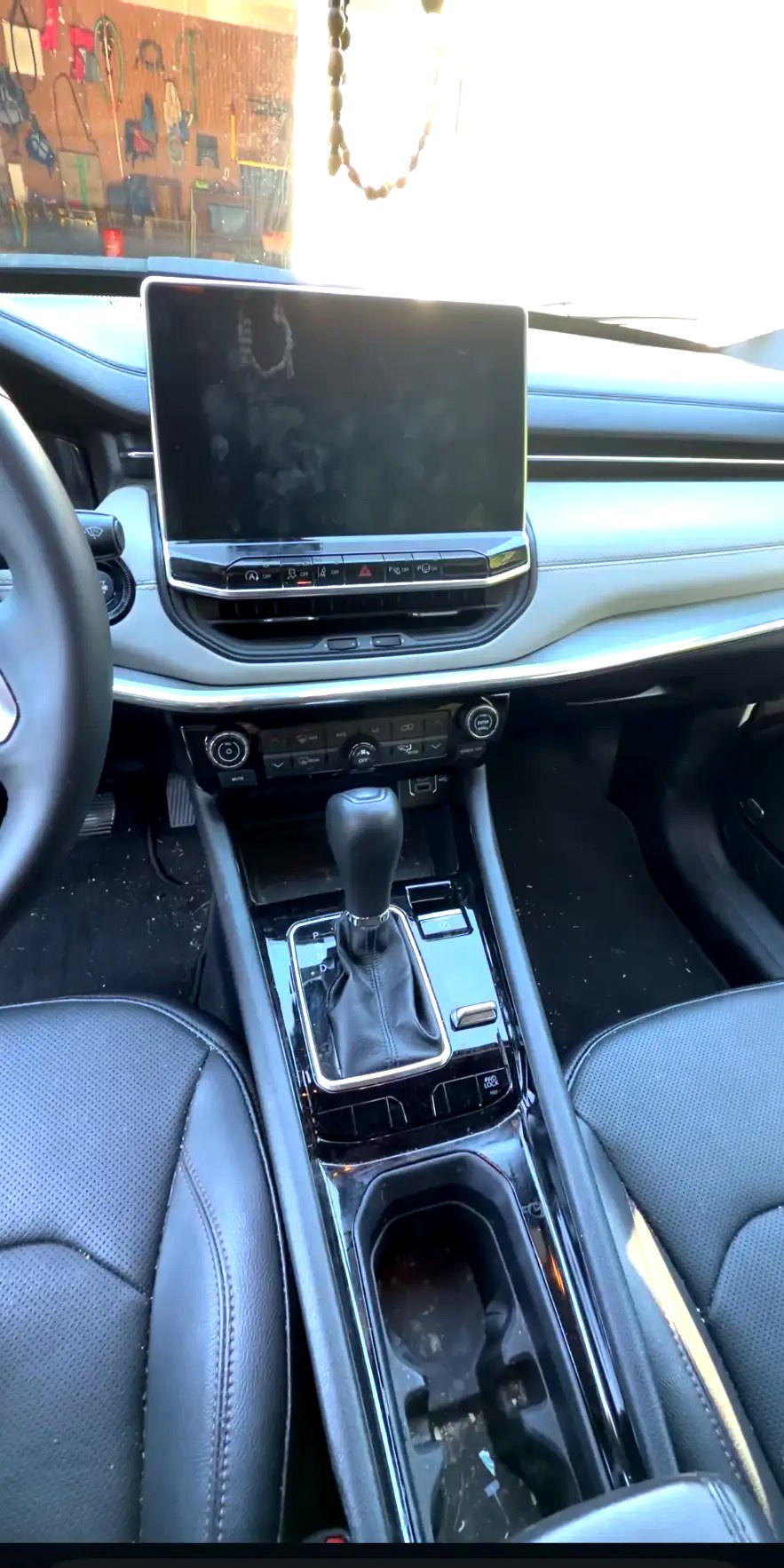 Before: Center console & cupholders, Jeep Compass